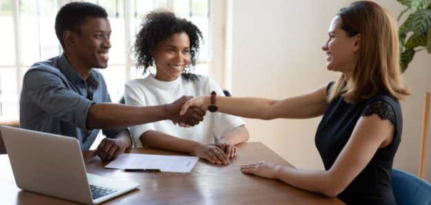 How Business Brokers Can Help Navigate Legal and Financial Complexities