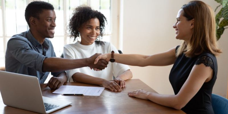 How Business Brokers Can Help Navigate Legal and Financial Complexities